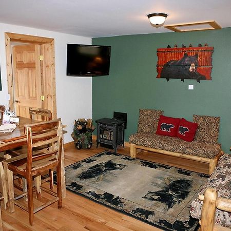 Lazy R Cottages With Hot Tubs By Rocky Mountain Resorts Estes Park Room photo