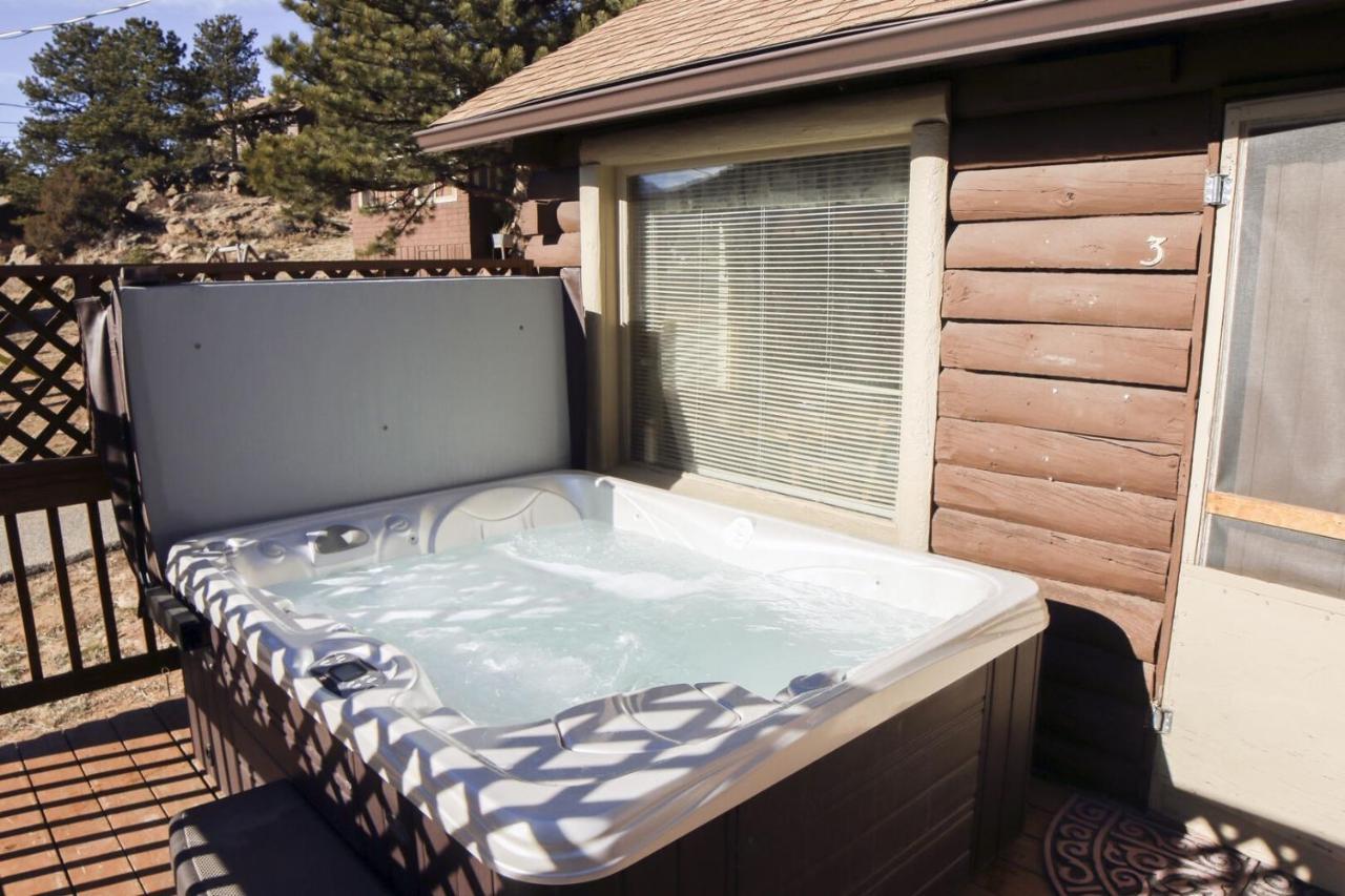 Lazy R Cottages With Hot Tubs By Rocky Mountain Resorts Estes Park Room photo